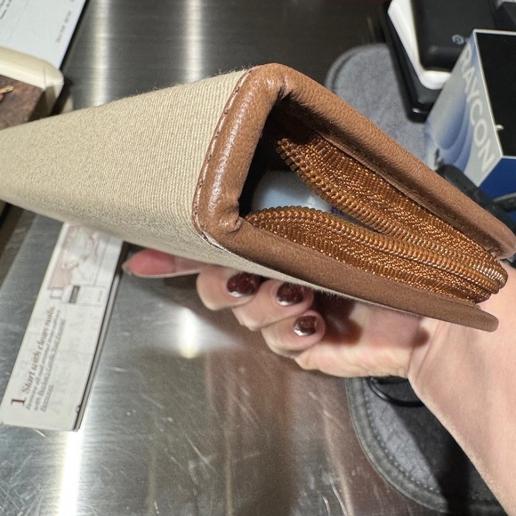 Vintage new Revlon Grooming Kit - Picture 8 of 11